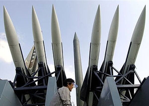 Лавров призвал к сдержанности в связи с планами запуска ракеты в КНДР