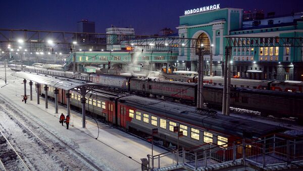 Пассажирские поезда на станции Новосибирск-Главный. Архивное фото