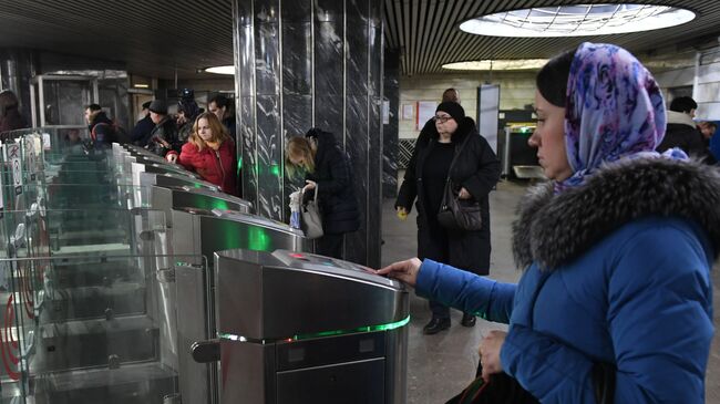 Оплата проезда в московском метро. Архивное фото