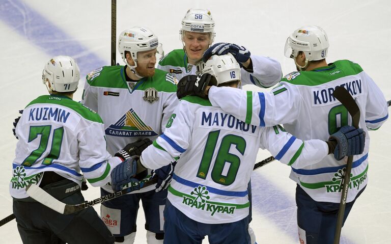 Игроки ХК Салават Юлаев