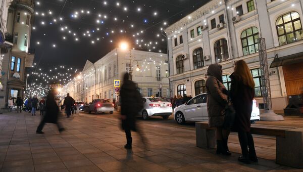 Новогодняя иллюминация в Москве. Архивное фото