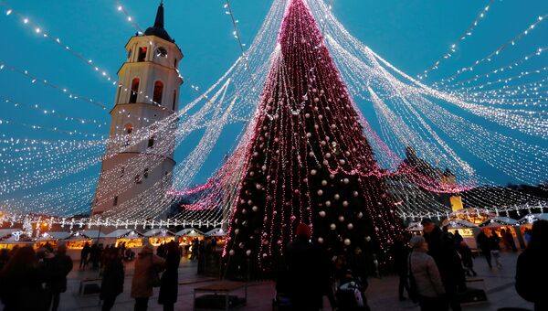 Елка в Вильнюсе, Литва. 6 декабря 2017