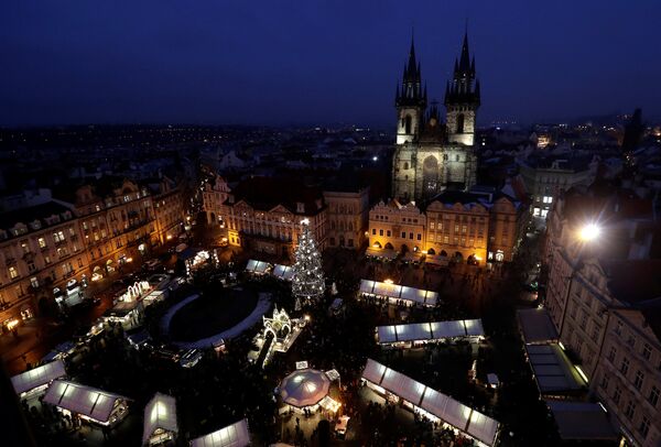 Рождественская елка на Староместской площади в Праге