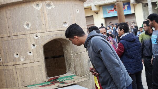 У коптской церкви в городе Хелуан в пригороде Каира, где произошло нападение боевиков