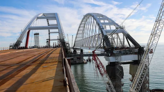 Строительство Крымского моста через Керченский пролив