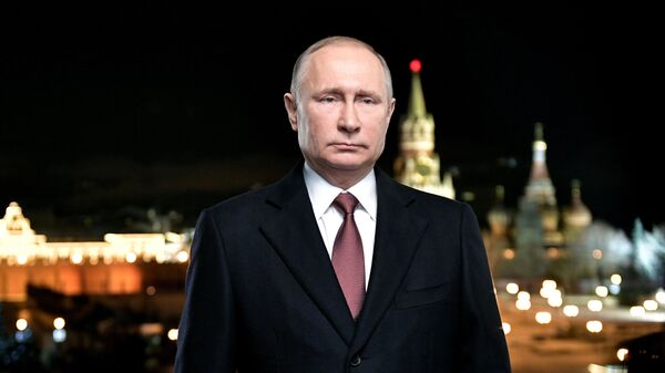 Президент России Владимир Путин во время новогоднего обращения к россиянам в канун 2018 года Президент России Владимир Путин во время новогоднего обращения к россиянам в канун 2018 года