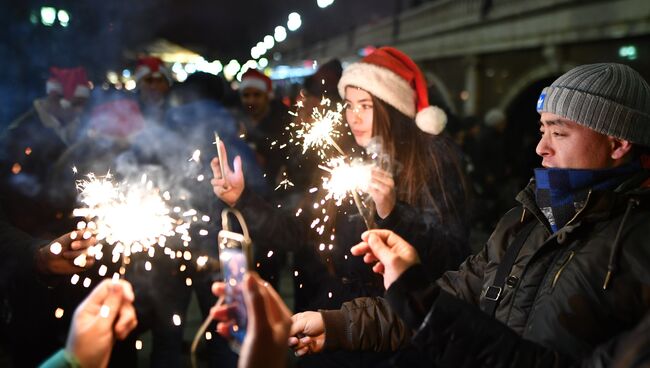 Во время празднования Нового года в Москве. Архивное фото