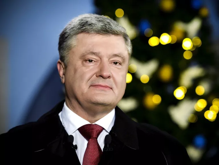 Президент Украины Петр Порошенко во время Новогоднего поздравления граждан украины. 31 декабря 2017 Президент Украины Петр Порошенко во время Новогоднего поздравления граждан украины. 31 декабря 2017
