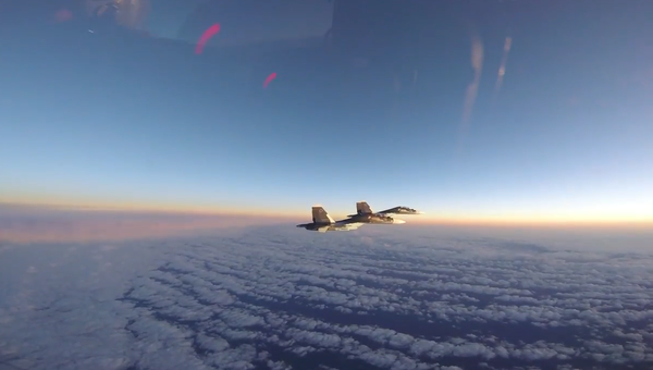 Перехват американскими истребителями российских Су-30