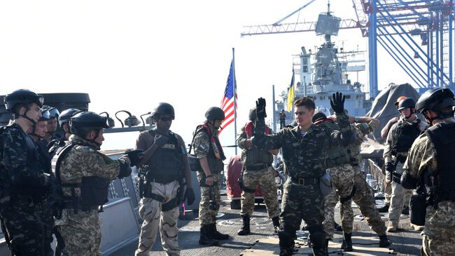 Военнослужащие США и Украины на военных украинско-американских военных учениях Sea Breeze. Архивное фото
