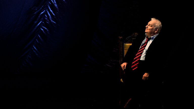 Актер Михаил Державин на своем юбилейном вечере Любимый МихМих! Тебе 80! в Театре сатиры