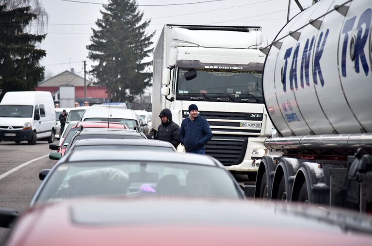 Акция протеста на границе между Украиной и Польшей