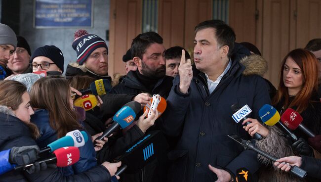 Михаил Саакашвили прибыл в офис управления Службы безопасности Украины в Киеве на допрос в рамках уголовного дела о содействии участникам преступных организаций. 10 января 2018