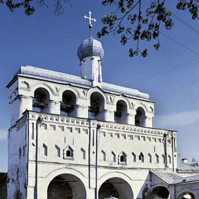 Звонница Софийского собора в Великом Новгороде. XVI век.