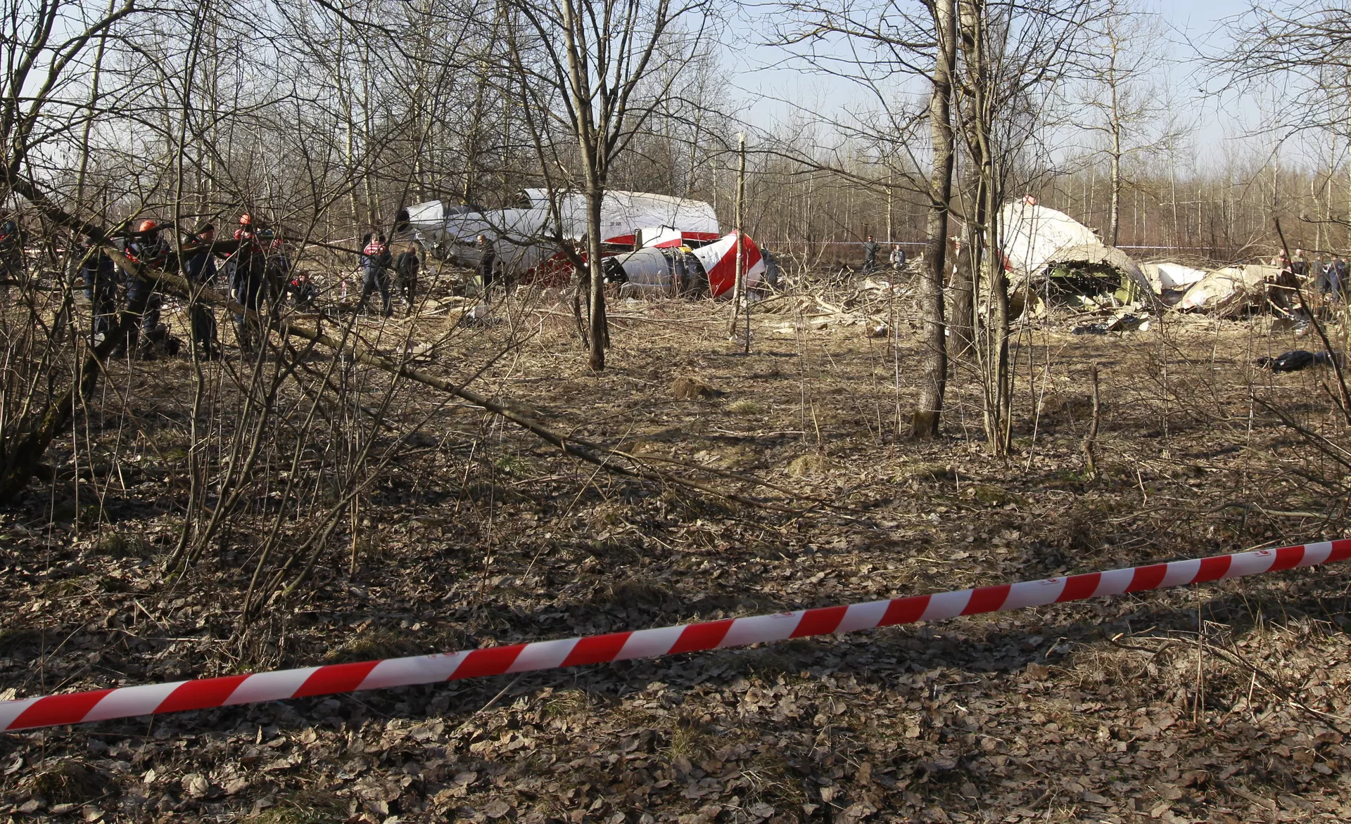 14 апреля 2010. Крушение ту-154 под Смоленском. Ту 154 Качиньского крушение. Катастрофа ту-154 в Смоленске.