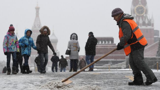 Снег в Москве