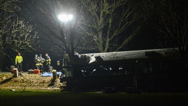 Последствия ДТП в участием рейсового автобуса и автомобиля Škodа Superb на окраине Праги. 12 января 2018