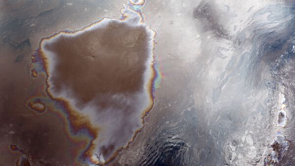 В иранской акватории Персидского залива произошел разлив нефти