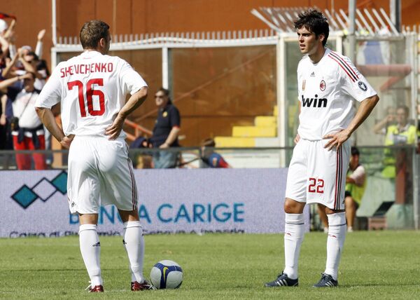 Шевченко и Кака в матче серии А Дженоа-Милан (2:0)