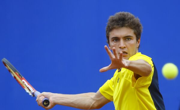 Французский теннисист Жиль Симон на турнире в Бухаресте