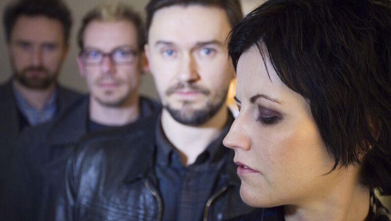 Долорес О'Риордан в составе группы The Cranberries