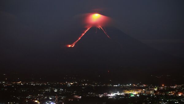 Обрушения вулканического купола на вулкане Майон на Филиппинах. 15 января 2018 года