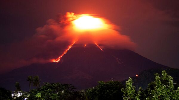 Извержение вулкана Майон на Филиппинах. 15 января 2018 года