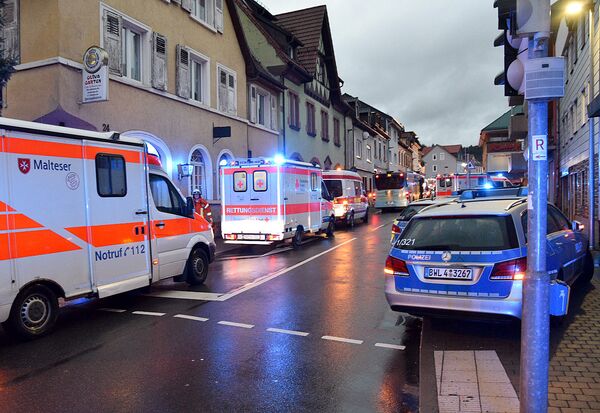 Школьный автобус врезался в стену жилого дома в немецком городе Эбербах. 16 января 2018