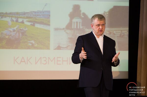 Сергей Капков на лекции проекта Пластилин МГПУ