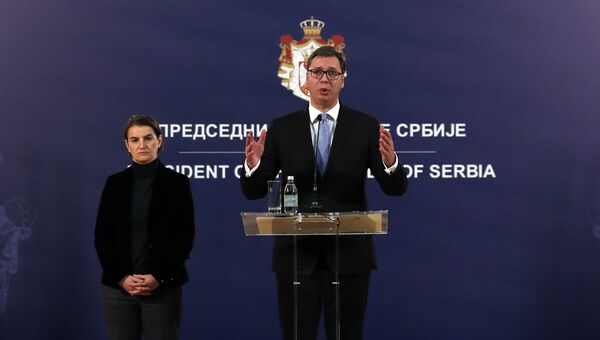Президент Сербии Александр Вучич во время пресс-конференции после смерти косовского сербского политика Оливера Ивановича. 16 января 2018