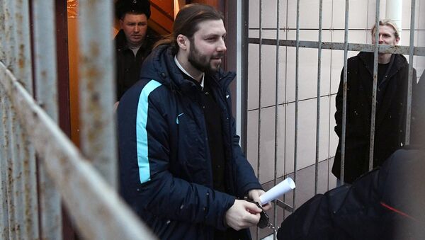 Священник Глеб Грозовский после оглашения приговора в Приозерском городском суде Ленинградской области. 17 января 2018