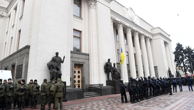 Полицейские у здания Верховной рады Украины