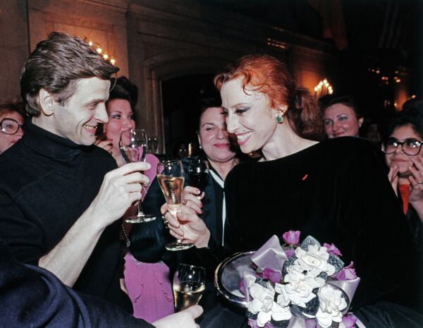 Михаил Барышников и Майя Плисецкая на приеме, устроенном в ее честь, в Бостоне, 1988 год.