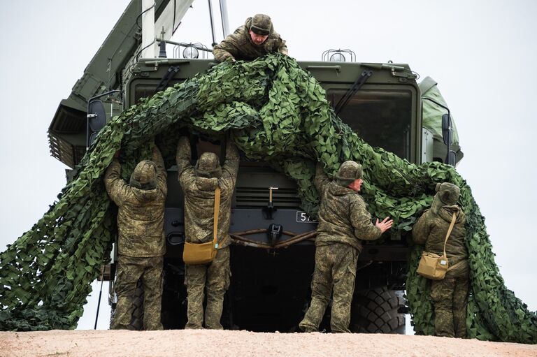 Комплекс ПВО С-400 Триумф заступает на охрану российских воздушных границ в Севастополе