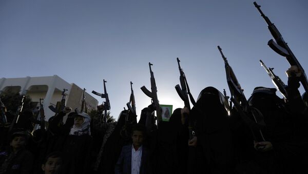 Вооруженные женщины в столице Йемена Сане. Архивное фото
