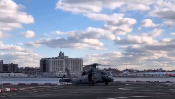В Сети появилось видео крушения вертолета ВМС США в Нью-Йорке