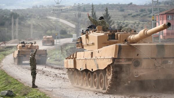 Турецкий военный конвой на турецко-сирийской границе. 21 января 2018