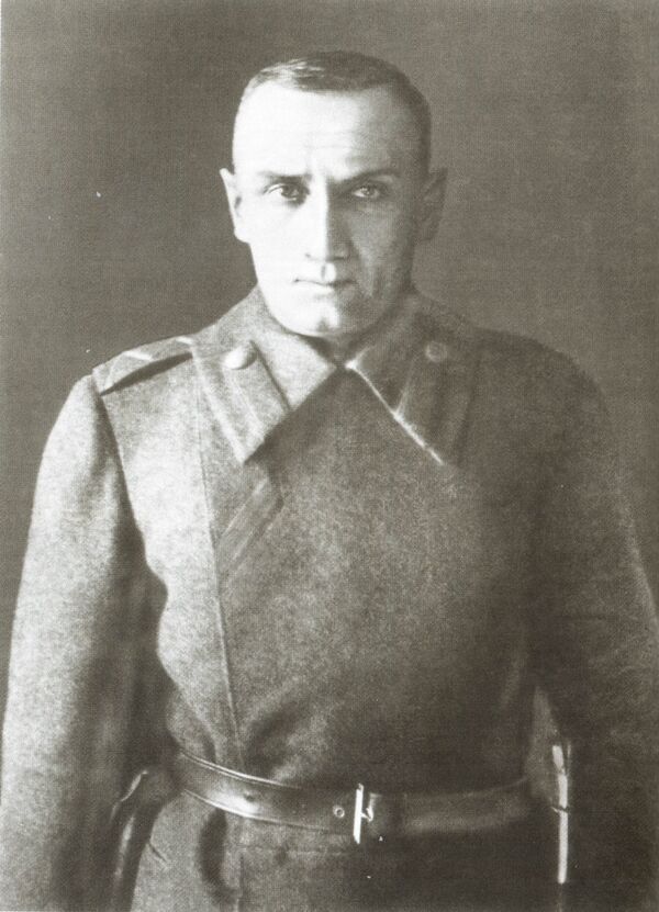 Последняя фотография Александра Колчака, сделанная после 20 января 1920 года Последняя фотография Александра Колчака, сделанная после 20 января 1920 года