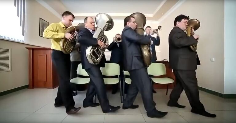 Стоп-кадр из видео, снятого чиновниками министерства лесного хозяйства Оренбургской области