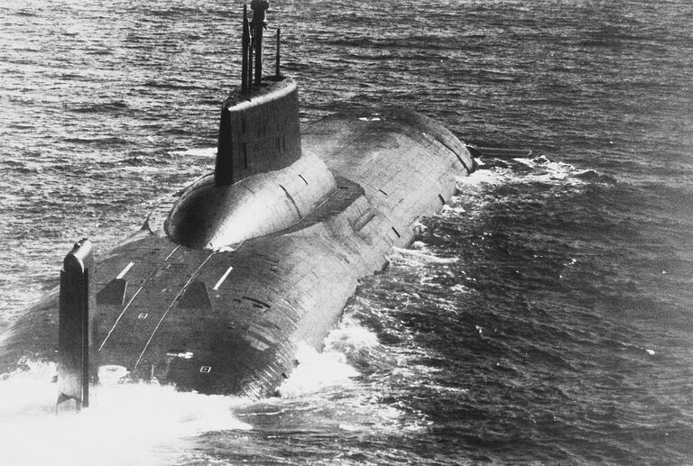 Российская подводная лодка проекта 941 Акула, вид с правой раковины Российская подводная лодка проекта 941 Акула, вид с правой раковины