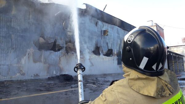 Во время тушения пожара на складе пластика в Ногинском районе. 24 января 2018