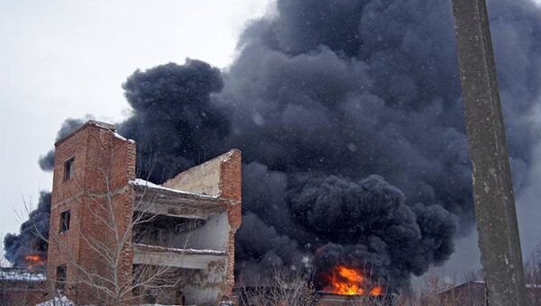 Ликвидация пожара на складе горюче-смазочных материалов в Донецкой области. 24 января 2018