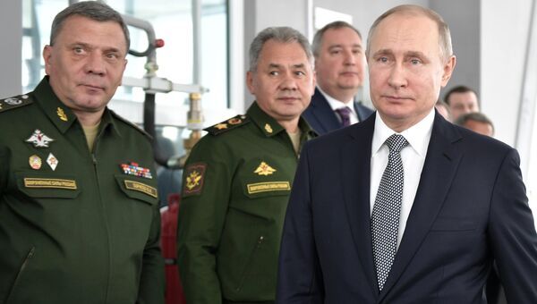 Президент РФ Владимир Путин во время посещения Казанского авиационного завода. 25 января 2018