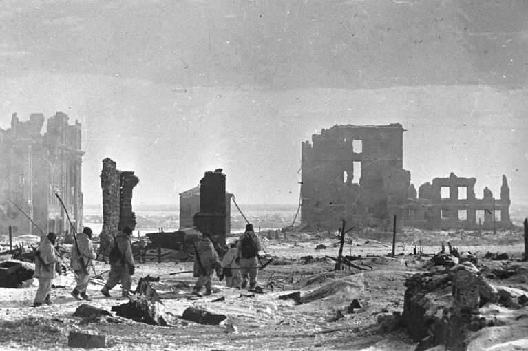 Центр города Сталинграда после освобождения от немецко-фашистских захватчиков. Великая Отечественная война 1941-1945 годов