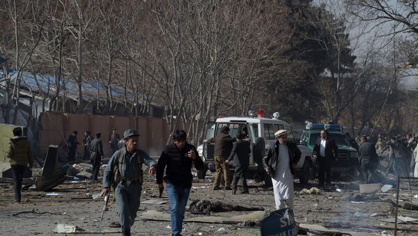 На месте взрыва в Кабуле, Афганистан. 27 января 2018