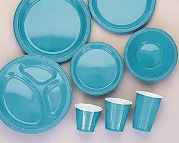 Пластиковая посуда. Архив