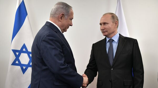 Президент РФ Владимир Путин и премьер-министр Израиля Биньямин Нетаньяху во время встречи