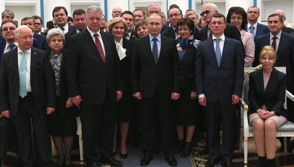 Президент РФ Владимир Путин на церемонии подписания соглашения между общероссийскими объединениями профсоюзов, работодателей и правительством РФ. 29 января 2018