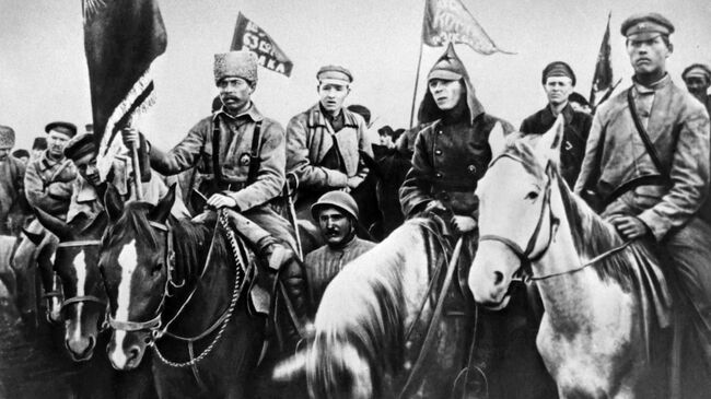 Бойцы 1-й Конной армии Буденного на Южном фронте под Майкопом. 1920 год Бойцы 1-й Конной армии Буденного на Южном фронте под Майкопом. 1920 год