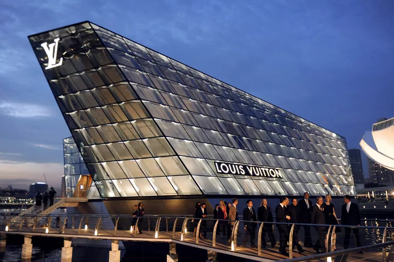 Louis Vuitton в Сингапуре Louis Vuitton в Сингапуре